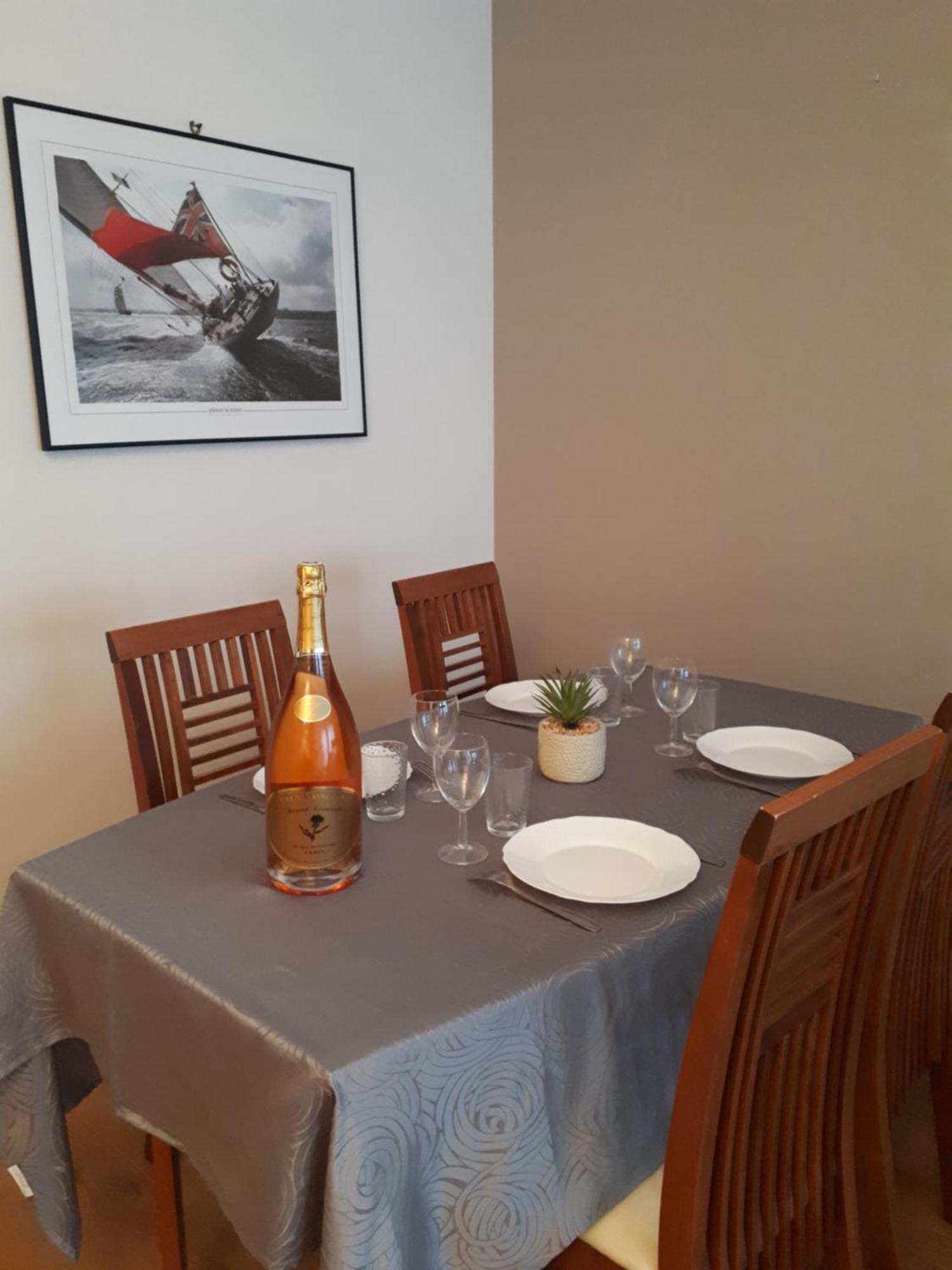 Appartement 3 Chambres 5 Couchages Версаль Екстер'єр фото